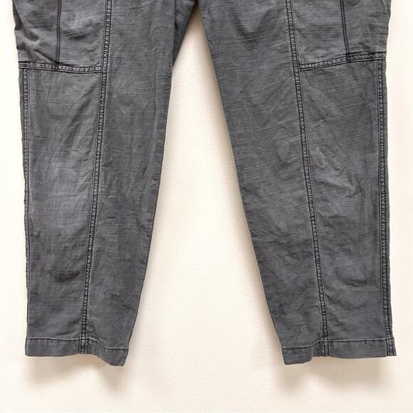 Anthropologie Angela Cropped Cargo Pants in Carbon Grey size 28 - Picture 5 of 13